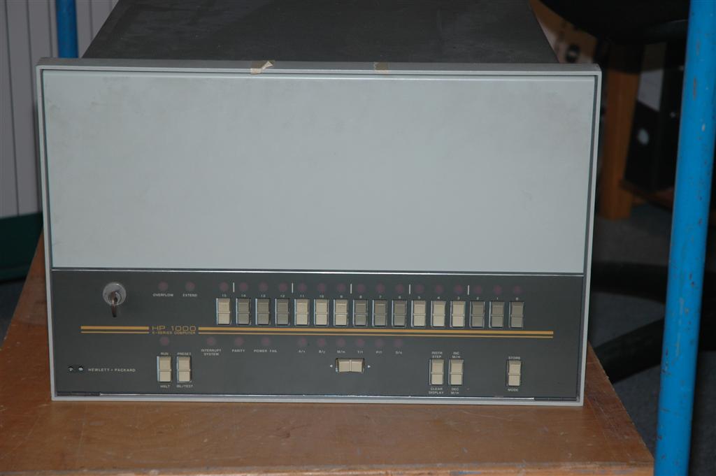HP1000 computer